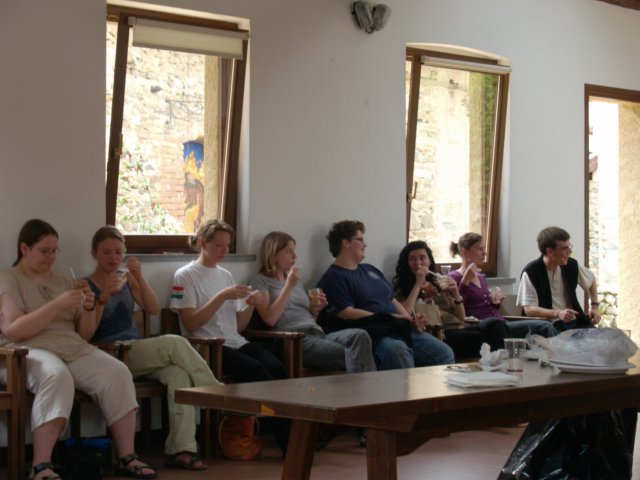 p7011677.jpg